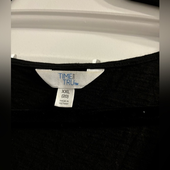 Black Romper - Picture 2 of 4